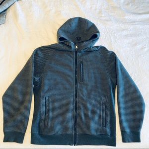 Men’s Lululemon Hoodie in great condition.